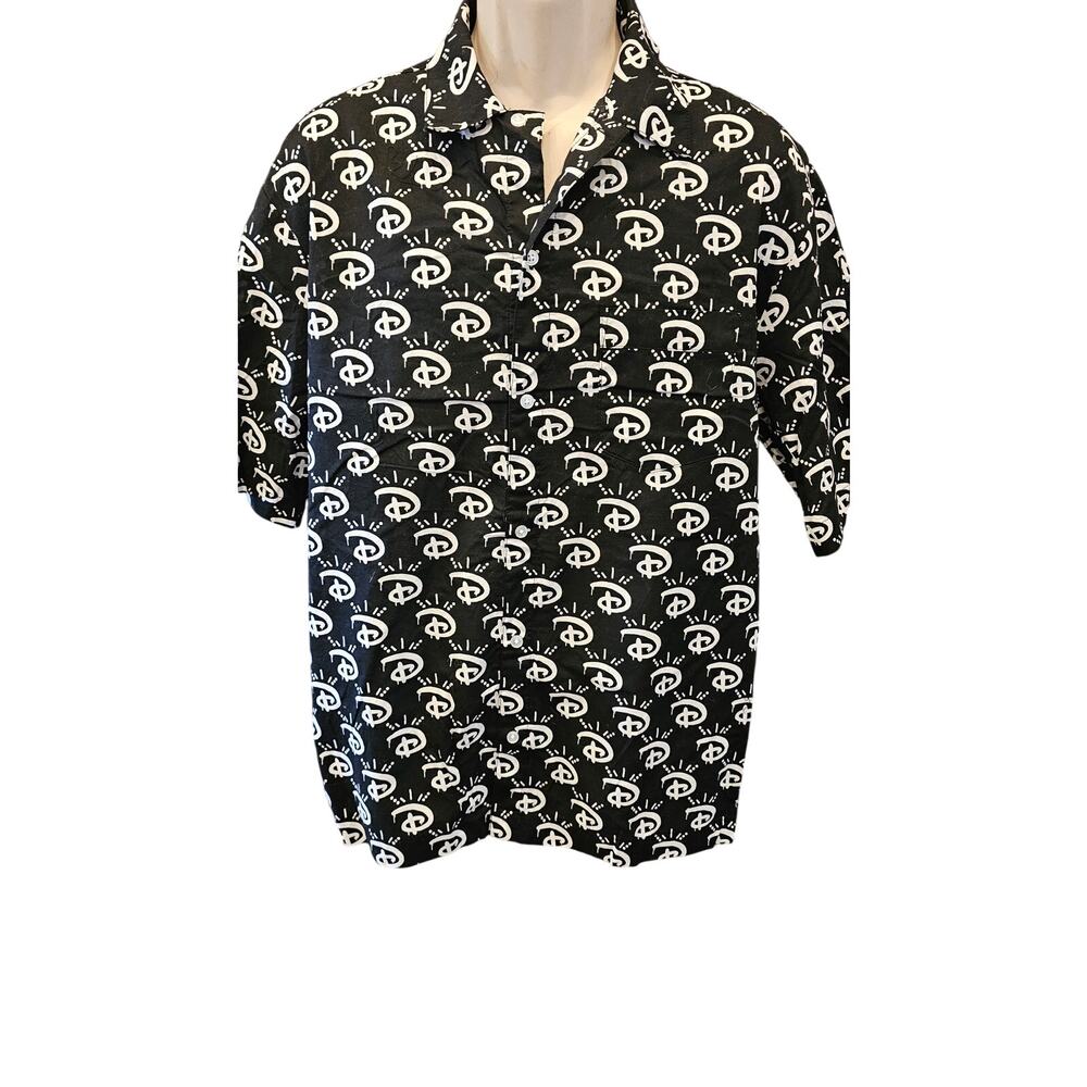NWT Disney H&M M black white logo print all over graphic short sleeve button up - Picture 2 of 7